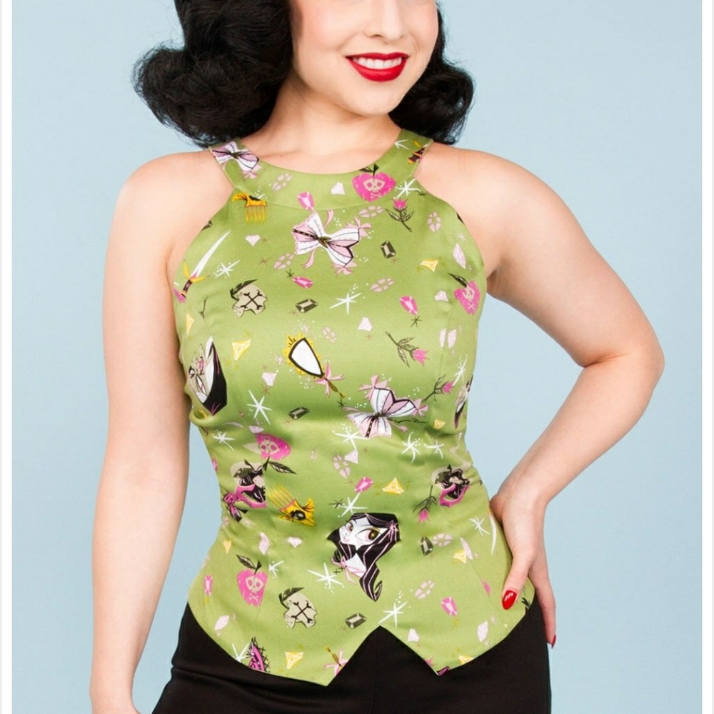 Pinup Couture Carole Top in Villans Print